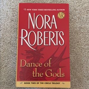 EUC Nora Roberts ‘Dance of the Gods’ book